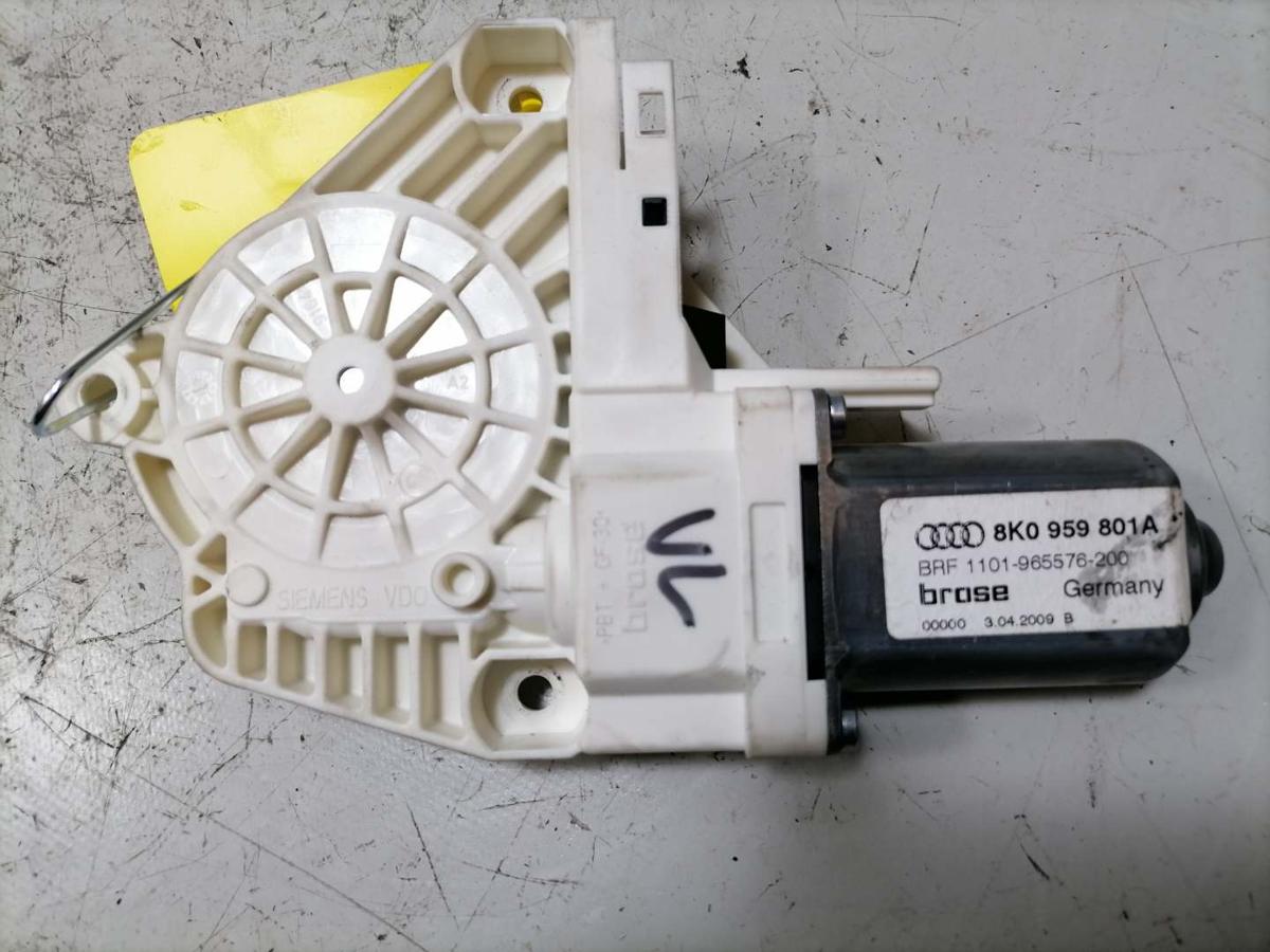 Audi A4 8K B8 original Fensterhebermotor vorn links Bj.2009